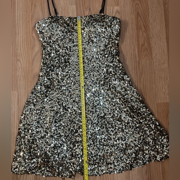 B Darlin A-Line, Square Neckline, Gold Sequined Dress. Size Small. NWOT. - Picture 7 of 10